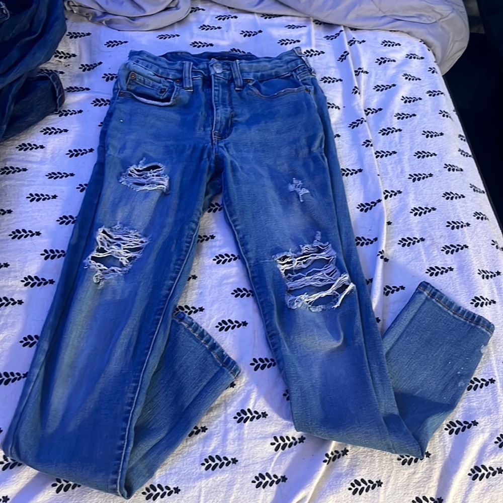 These jeans are stretchy high rise curvy jegging in a size 4 REG